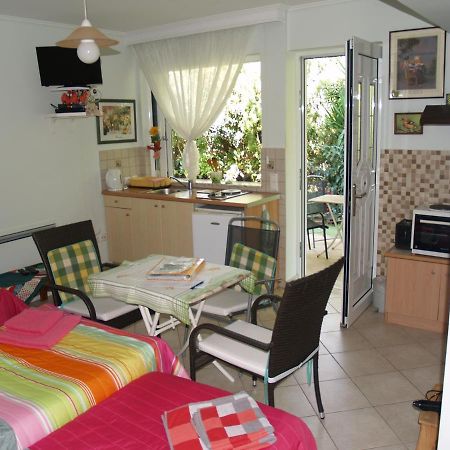 Villa Verde Apart-Hotel Néa Mákri Buitenkant foto